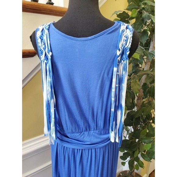 Charmosa Women Blue Casual Dress- Size Medium - Picture 9 of 12
